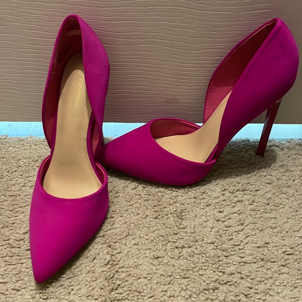 Pink heels